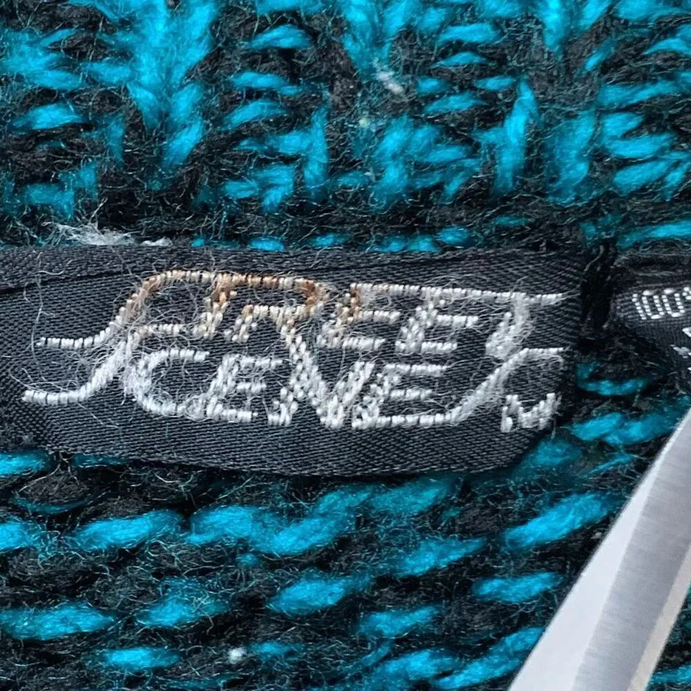 Vintage Street Scene Teal Black Checkered Plaid Loose Knit Pullover Sweater‎